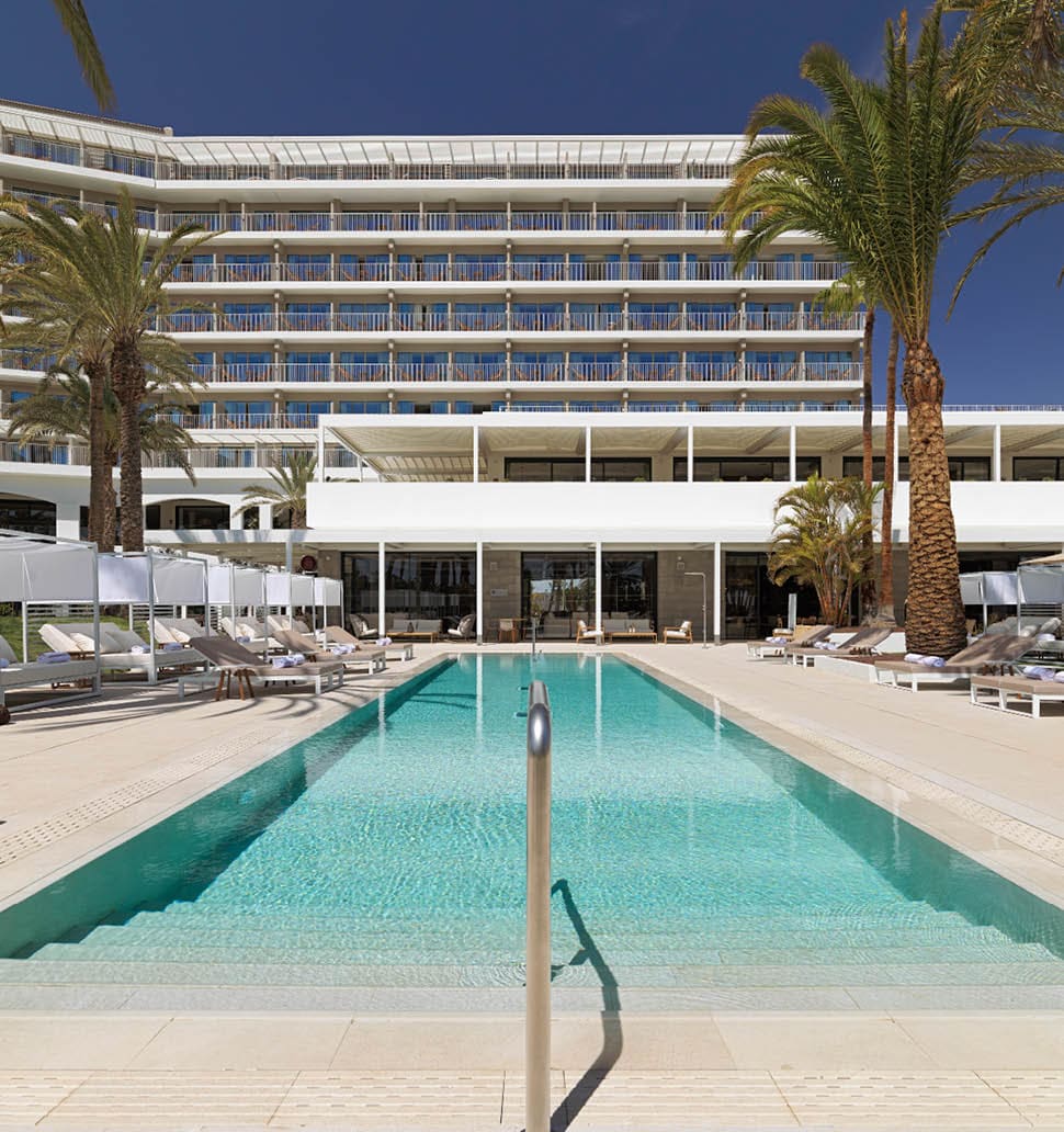 All copyrights reserved, this image on this site and it's copyright owned by the photographer. Image is not to be reprinted or reused without the express permission of the photographer who took it. Copyrights uses for Melia Hotels for sales and marketing promotions only