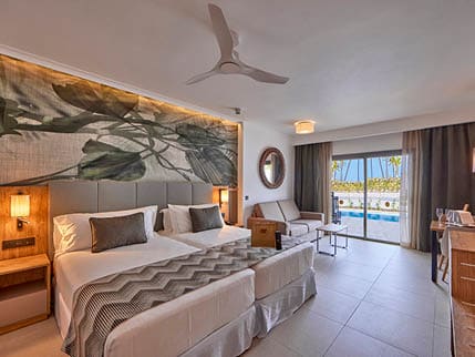 Swim-up junior suite Elite twin